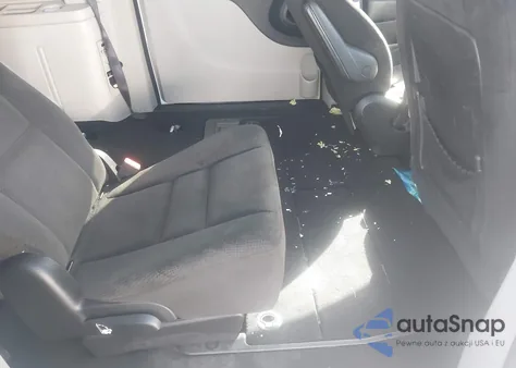 2015 Dodge Grand Caravan Sxt z USA, uszkodzony, nr VIN 2C4RDGCG5FR631340